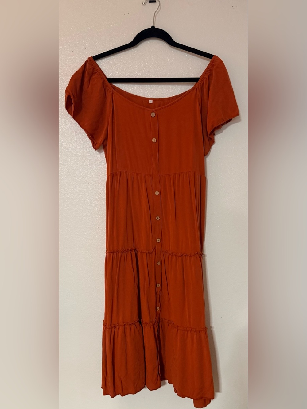 RUST ORANGE BUTTON FRONT TIERED MIDI DRESS SIZE M